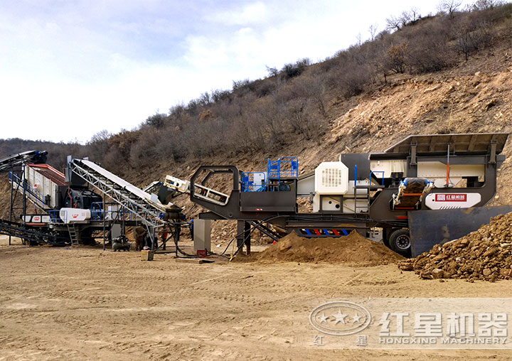 輪胎式車載流動(dòng)石子、粉碎機(jī)