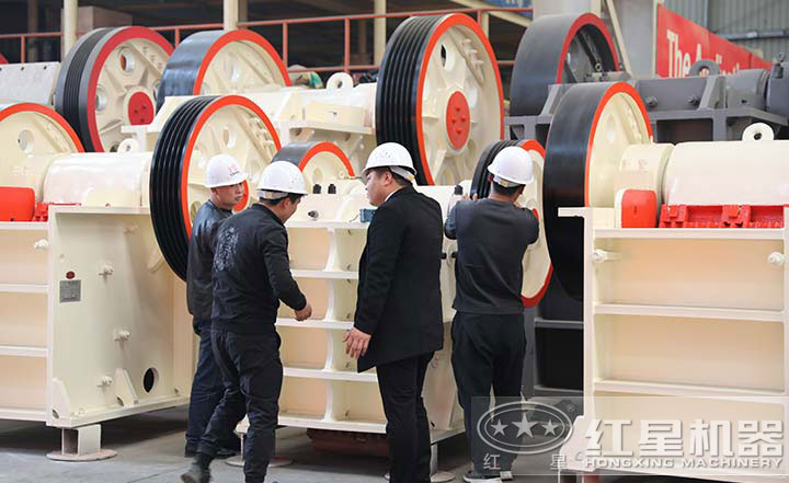 用戶來廠考察，多種設(shè)備型號讓用戶眼見為實